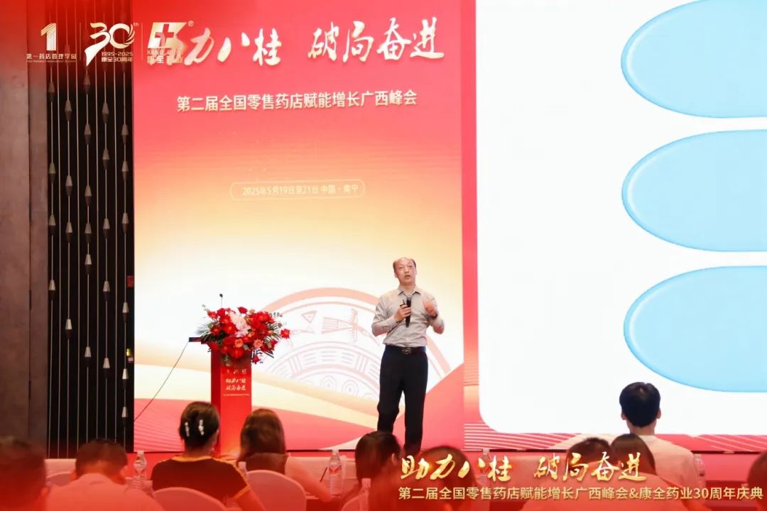 吴1.jpg